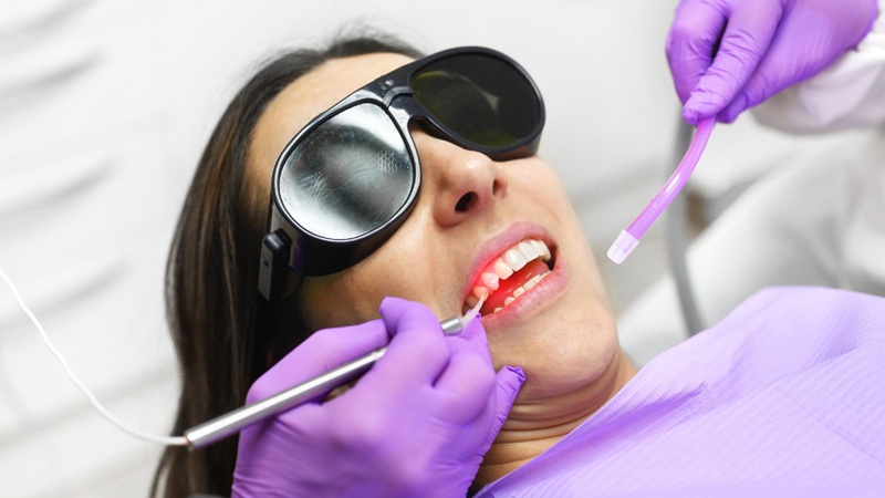 تلفیق فناوری واقعیت افزوده و لیزر در اصلاح طرح لبخند